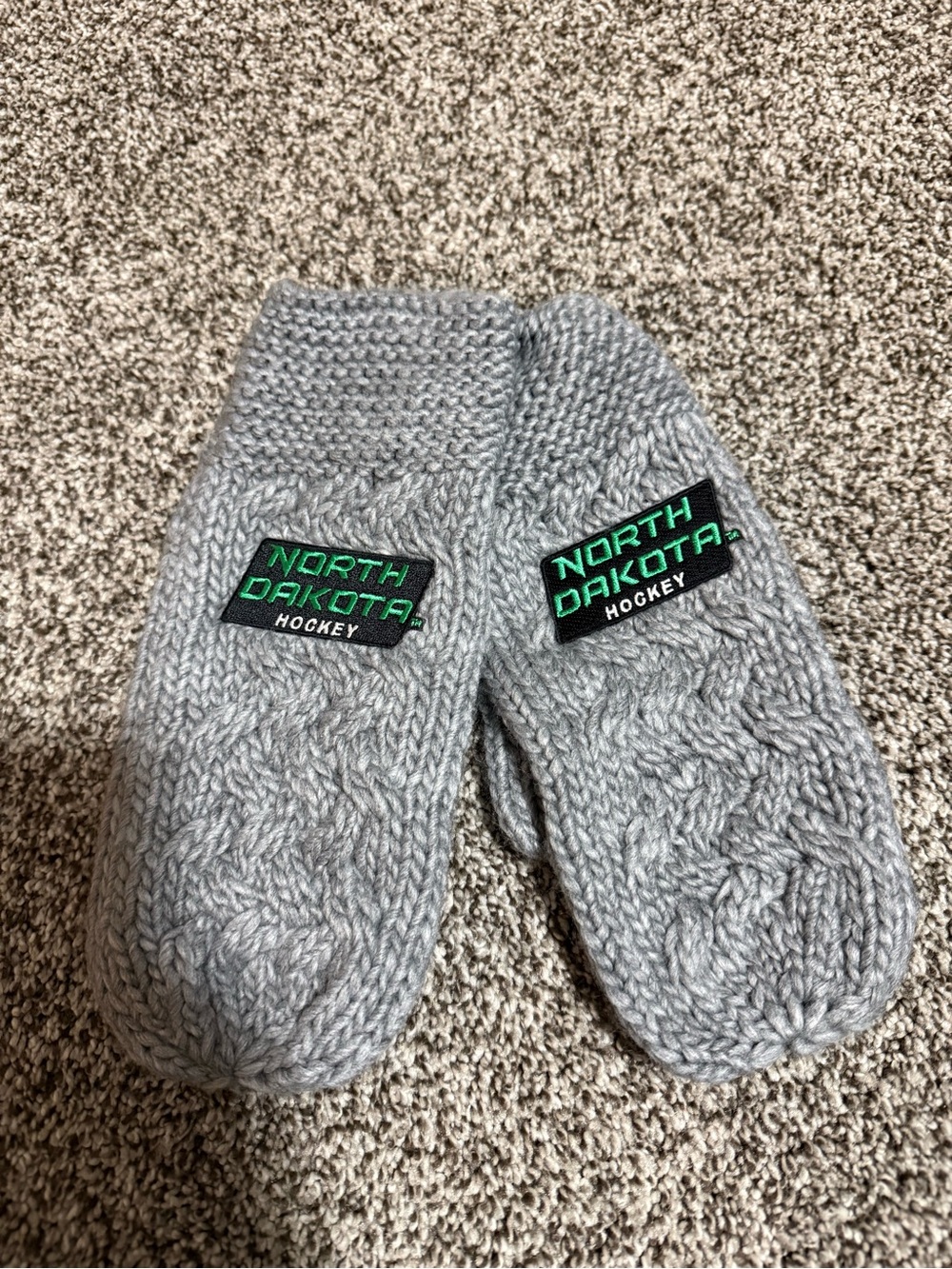 University of North Dakota Gray Knit Cable Mittens